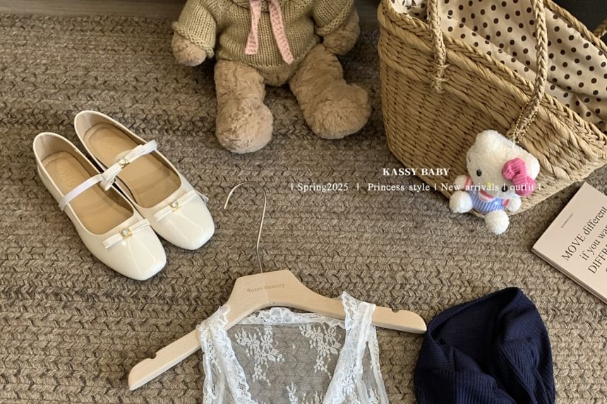 Scoop Neck Plain Ruffle Trim Cardigan / V-Neck Lace Camisole Top