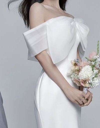 Off Shoulder Plain A-Line Wedding Gown