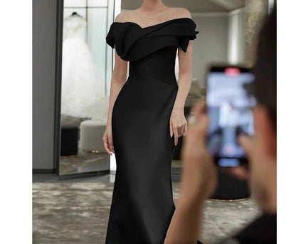 Off Shoulder Plain Sheath Evening Gown