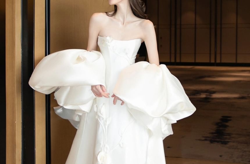 Strapless Plain Trained A-Line Wedding Gown