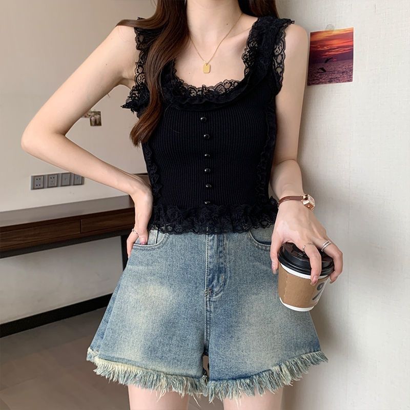 Padded Crop Tank - Scoop Neck Lace Trim