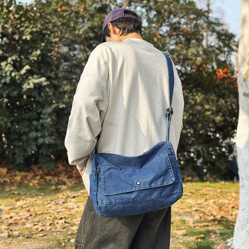 Sac bandoulière en denim délavé