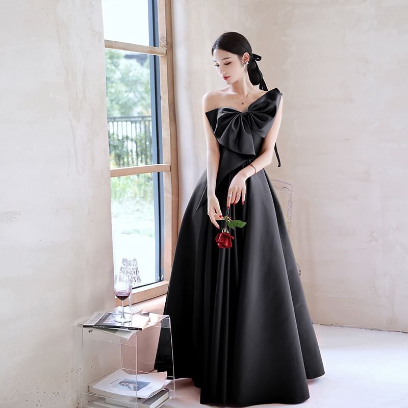 A-Line Evening Sleeveless Gown Bow Plain One-Shoulder