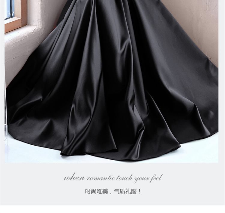 A-Line Evening Sleeveless Gown Bow Plain One-Shoulder