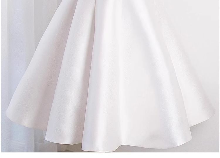 Sleeveless Floral Accent Plain Midi A-Line Wedding Dress