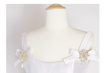 Sleeveless Floral Accent Plain Midi A-Line Wedding Dress