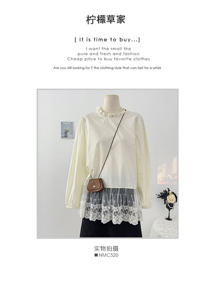 Overfit Blouse - Ruffle Neck Lace Hem
