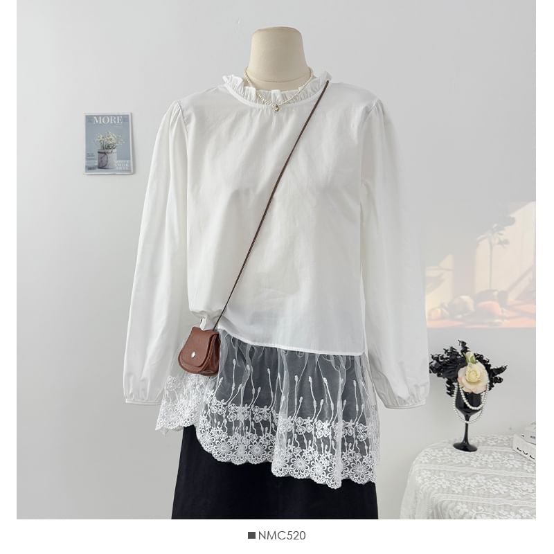 Overfit Blouse - Ruffle Neck Lace Hem