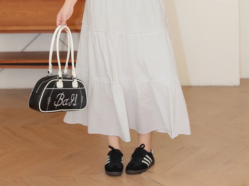 Plus Size Lace Trim V-Neck Tee
