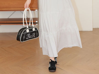 Plus Size Lace Trim V-Neck Tee