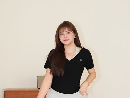 Plus Size Lace Trim V-Neck Tee