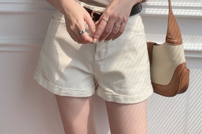 Short Sleeve Scoop Neck Plain Tee