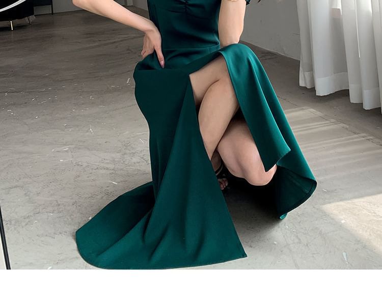 Puff Sleeve Sweetheart Neck Plain Slit Midi A-Line Dress