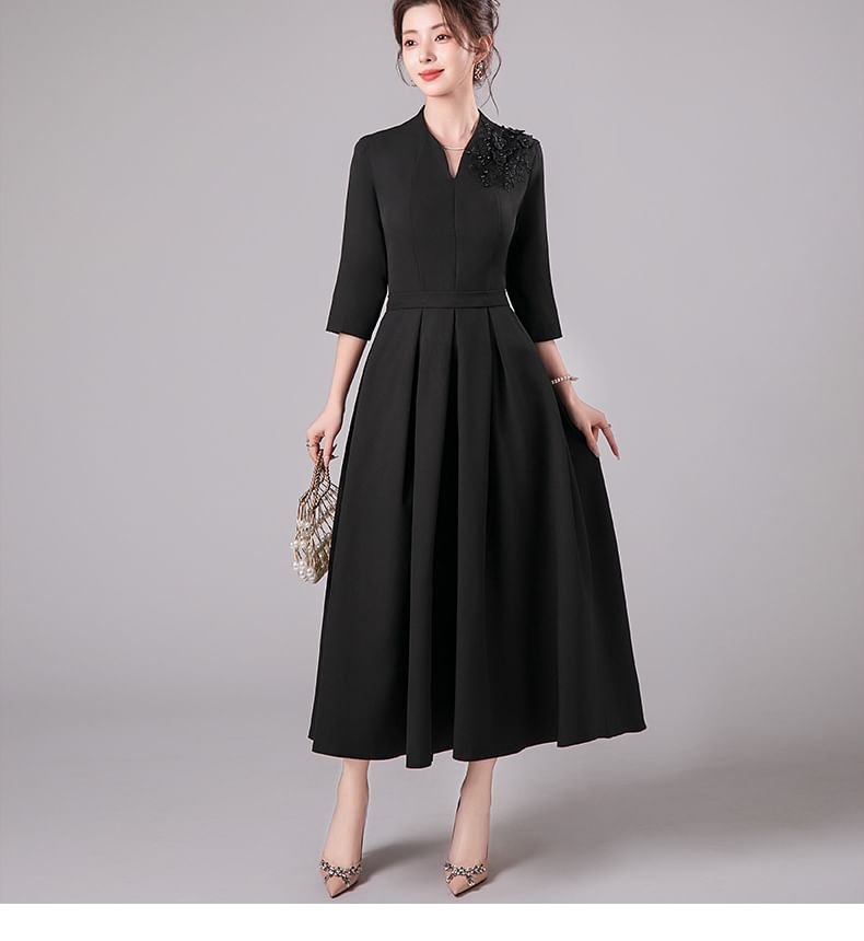 3/4-Sleeve V-Neck Floral Accent Pleated Midi A-Line Cocktail Dress
