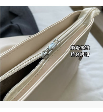 Chain Strap Bow Faux Leather Shoulder Bag