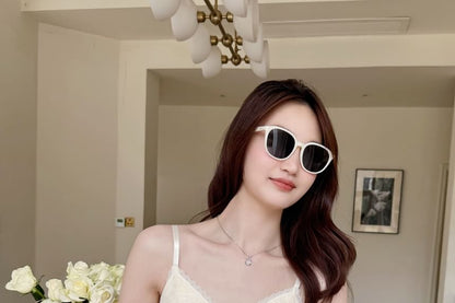 Padded Lace V-Neck Cami Top