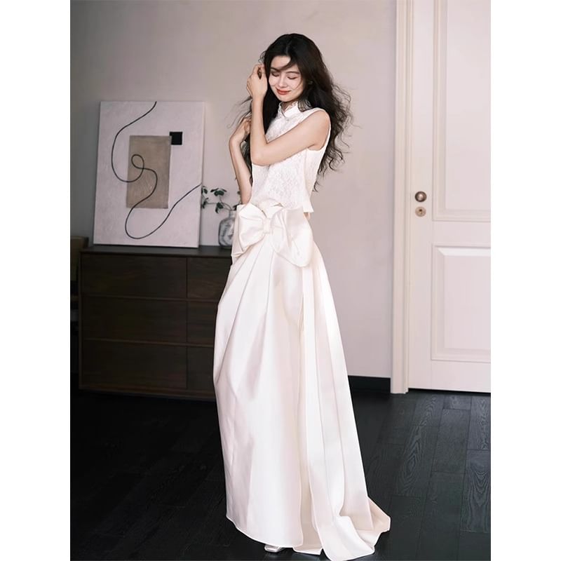Sleeveless Stand Collar Plain Bow Panel Lace A-Line Evening Gown