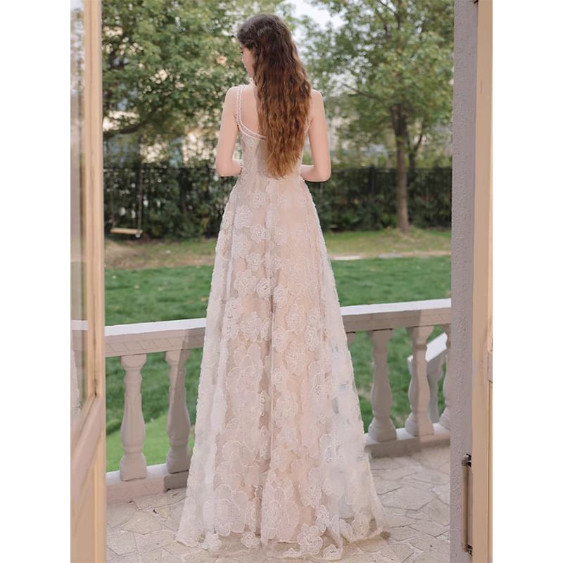 Sleeveless Square Neck Plain Jacquard A-Line Wedding Gown