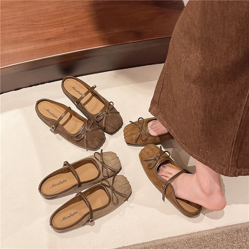 Square-Toe Bow Mary Jane Mules