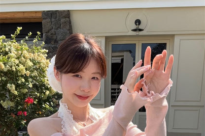 Mock Two-Piece Long-Sleeve Halter Lace Panel Slim Fit Tee