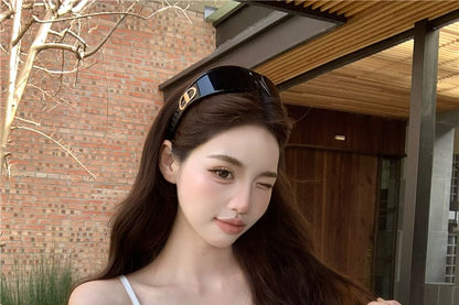 Long-Sleeve Cold Shoulder Lace Trim Zip-Up Crop Blouse / Drawstring Waist Striped Trim Loose Fit Pants