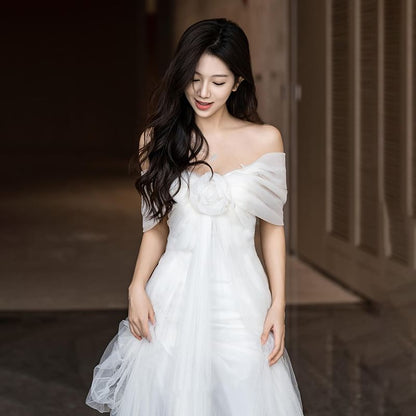 Off-Shoulder Plain Floral Accent Trained Mesh A-Line Wedding Gown