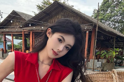 Sleeveless Collared Plain Zipped Slit Slim Fit Crop Top