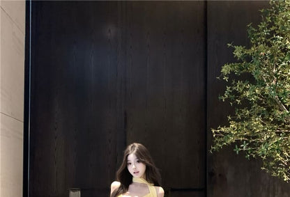 Set: V-Neck Plain Asymmetrical Ruffle Hem Crop Camisole Top + Scarf