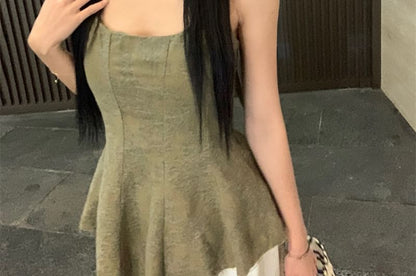 Scoop Neck Jacquard Asymmetrical Frayed Peplum Tank Top