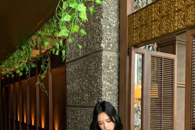 Set: V-Neck Plain Bow Accent Peplum Cami Top + Crop Cardigan