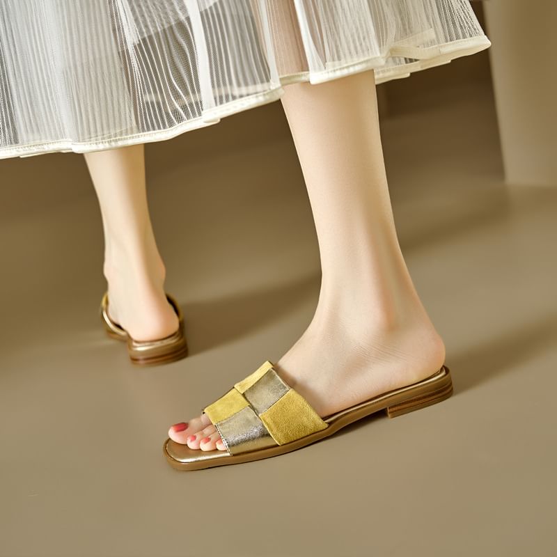 Checkerboard Flat Slide Sandals