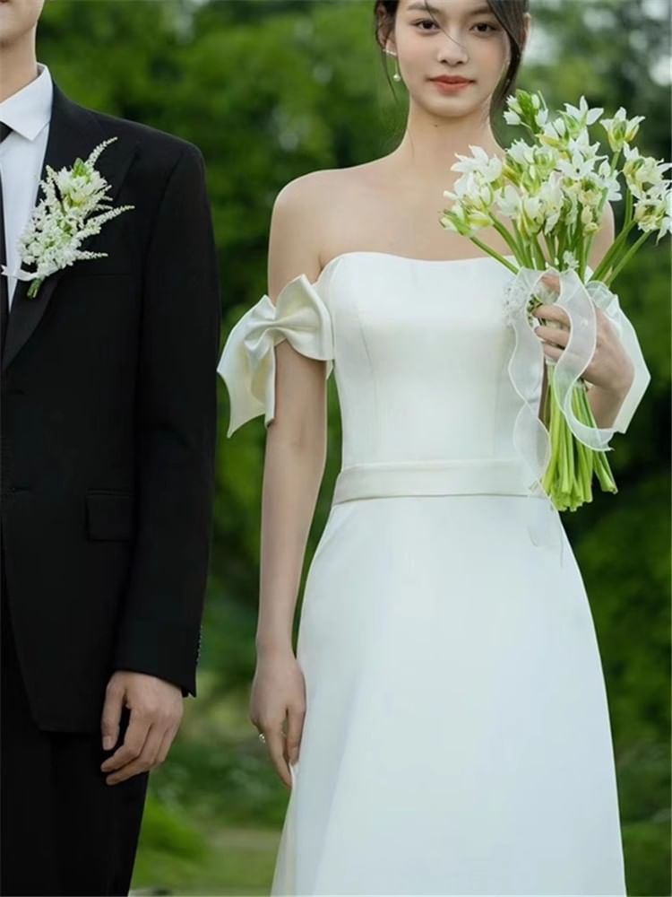 Off-Shoulder Puff-Sleeve Bow A-Line Evening Gown