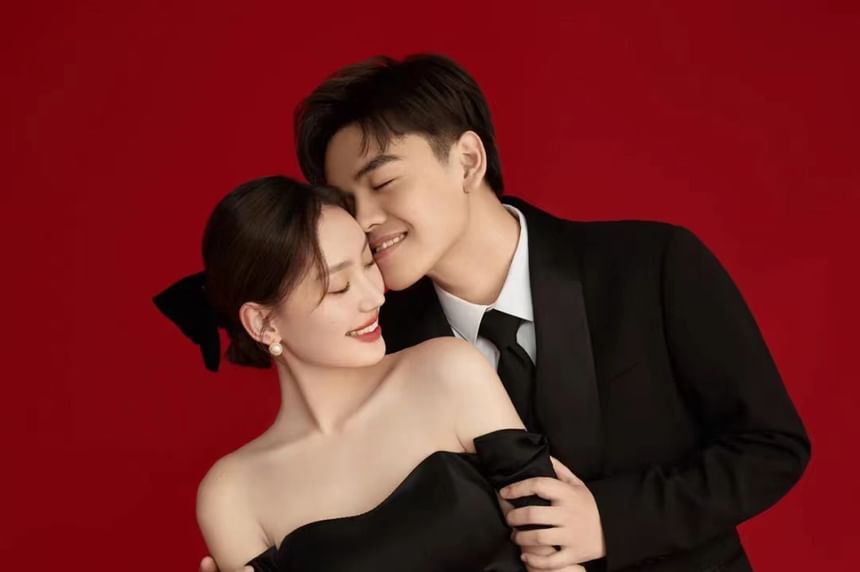 A-Line Gown Off-Shoulder Puff-Sleeve Bow Evening