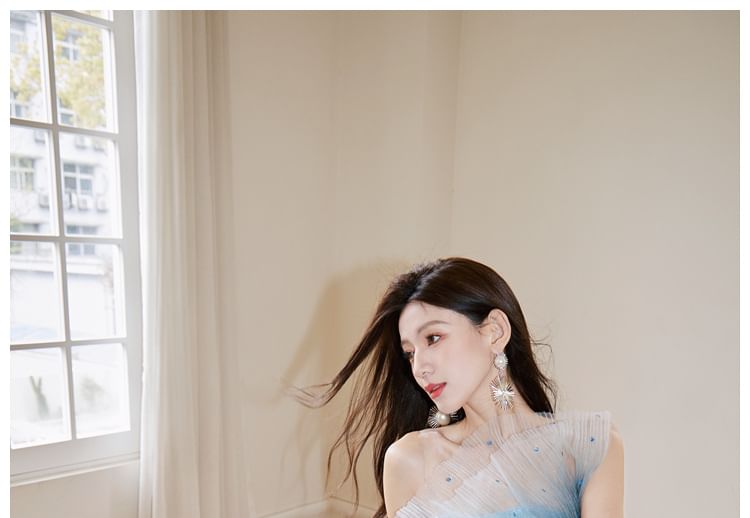 One Shoulder Sequined Ombre Mermaid Evening Gown