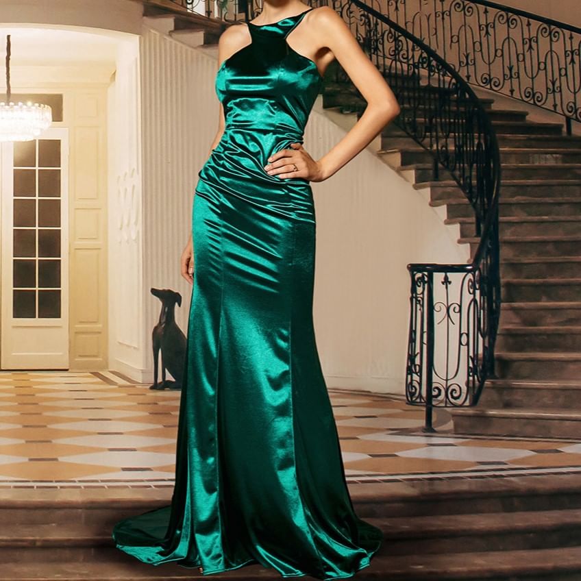 Halter Neck Plain Trained Open Back Mermaid Evening Gown