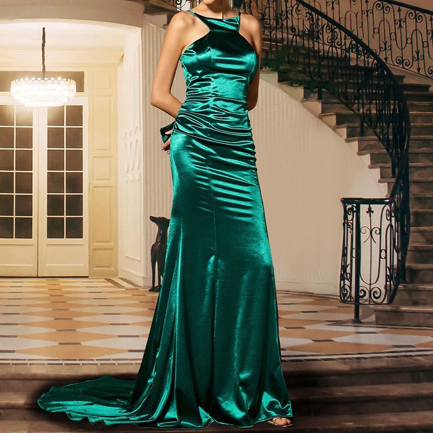 Halter Neck Plain Trained Open Back Mermaid Evening Gown
