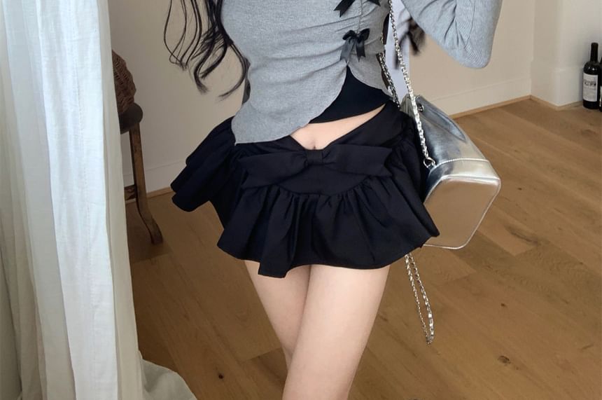 Halter Neck Plain Crop Top / Long-Sleeve Asymmetrical Bow Accent T-Shirt / High Waist Mini A-Line Skort / Set