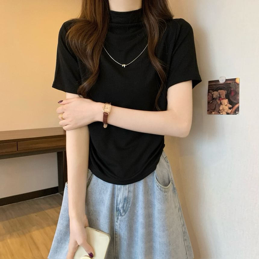 Short-Sleeve Mock Neck Plain Ruched Knit Top