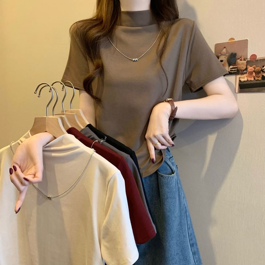 Short-Sleeve Mock Neck Plain Ruched Knit Top