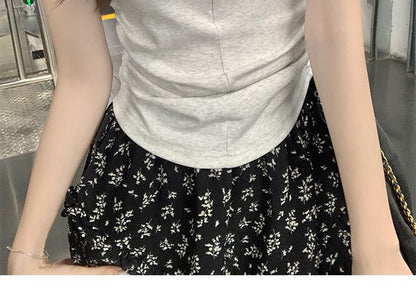 Short-Sleeve Round Neck Ruched Half-Zip Slim Fit T-Shirt