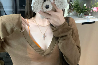 Long-Sleeve V-Neck Plain Knit Top / Bralette