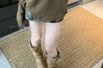 Long-Sleeve V-Neck Plain Knit Top / Bralette