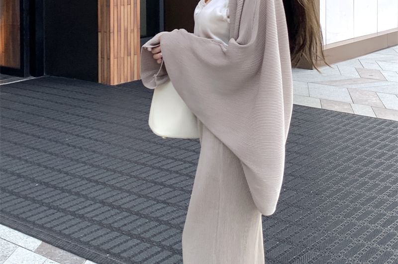 V-Neck Plain Lace Trim Camisole Top / Plain Open Front Jacket / High Waist Fringe Maxi Pencil Skirt