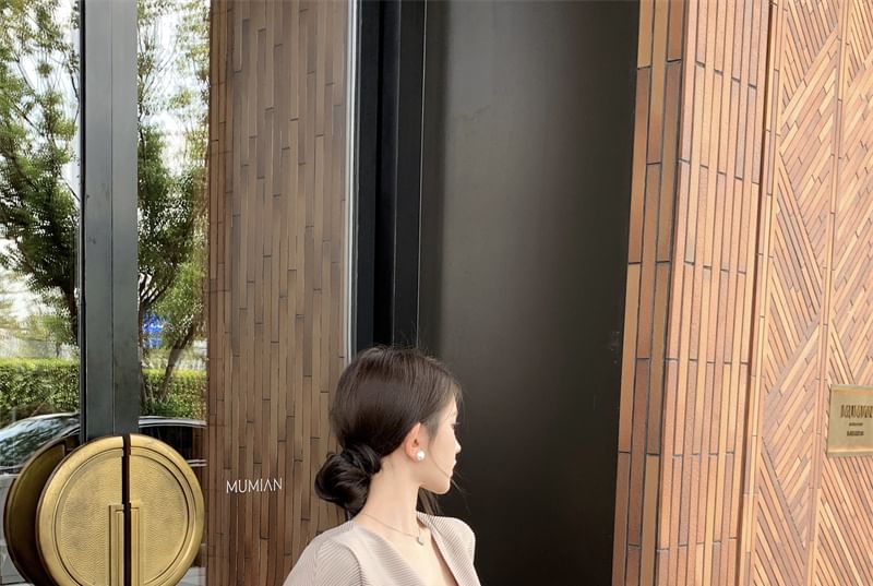 V-Neck Plain Lace Trim Camisole Top / Plain Open Front Jacket / High Waist Fringe Maxi Pencil Skirt