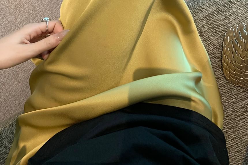 High Rise Plain Maxi H-Line Skirt