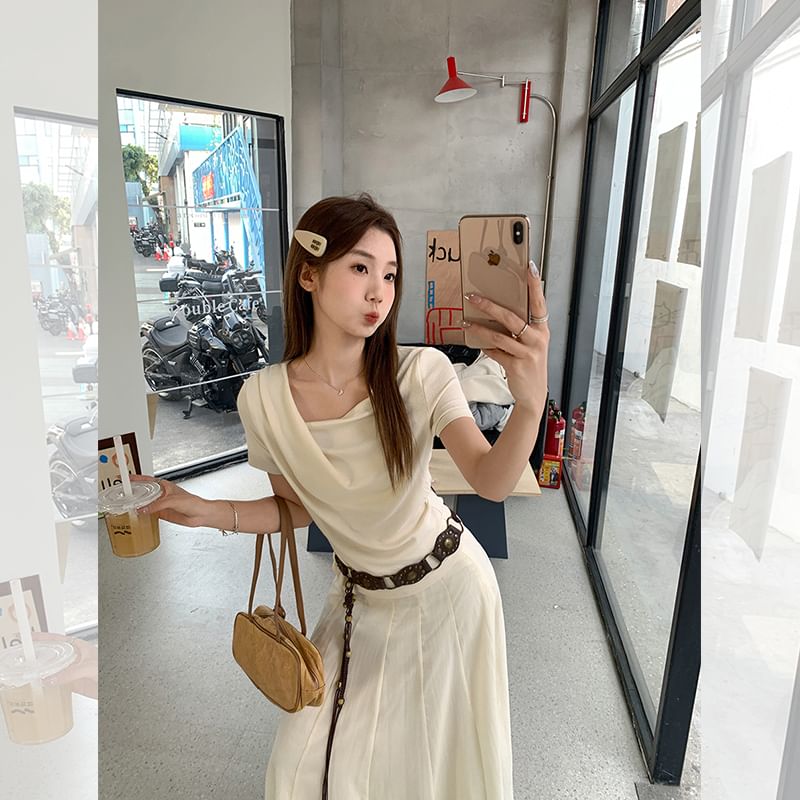 Plain Cowl Fit T-Shirt Neck Ruched Slim Short-Sleeve