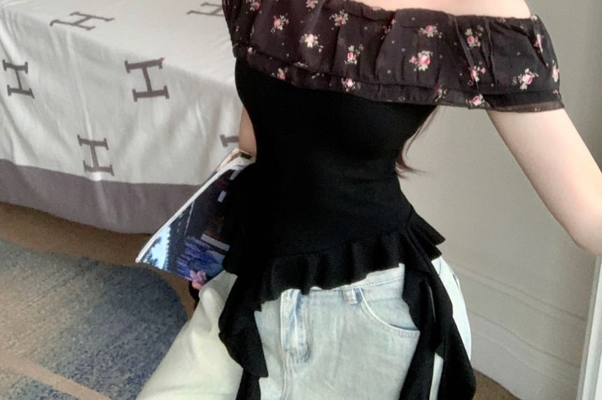 Ruffle Slim Cap-Sleeve Fit Trim Off-Shoulder Tee Panel Floral