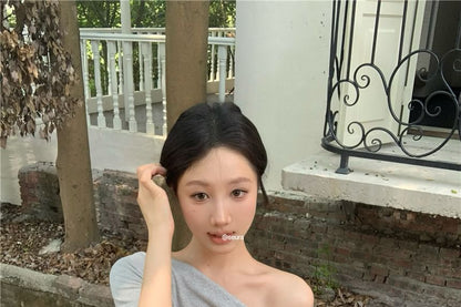 Short-Sleeve Off-Shoulder Twist Slim Fit T-Shirt