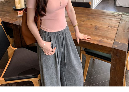 Short-Sleeve Round Neck Plain Slim Fit Tee