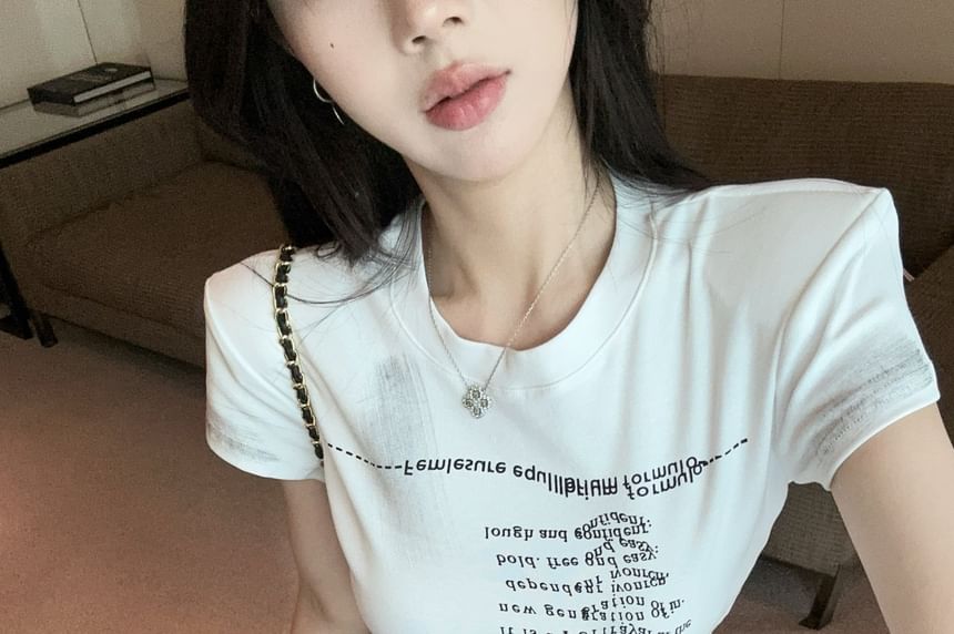 Short-Sleeve Crew Neck Lettering Slim Fit Tee